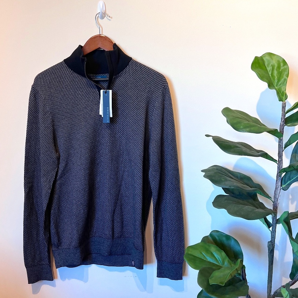 Perry Ellis Men's Quarter Zip Color Black M *Still Has Tags*